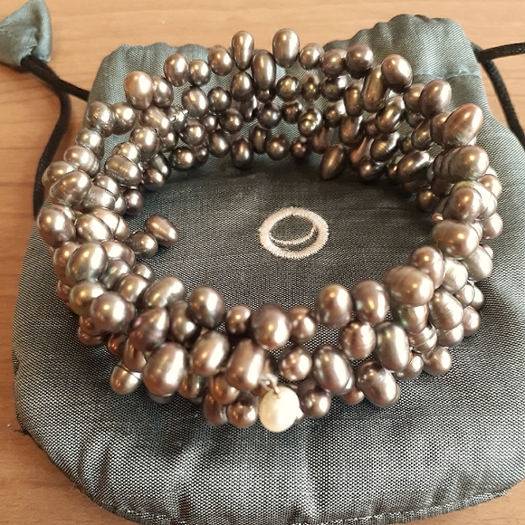 NWOT Freshwater Cultured Pearl Coil Bracelet - Picture 2 of 9
